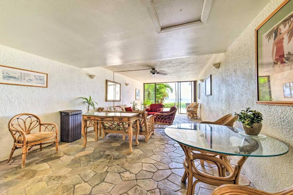 Wailuku Stunning Maui Direct Ocean Front On The Beach, Walk To Beach From Condo, Watch Turtles, Whales, Ac In All Rooms Ocean View Pool And Spa מראה חיצוני תמונה