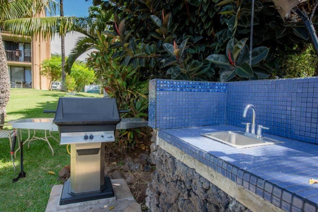 Wailuku Stunning Maui Direct Ocean Front On The Beach, Walk To Beach From Condo, Watch Turtles, Whales, Ac In All Rooms Ocean View Pool And Spa מראה חיצוני תמונה