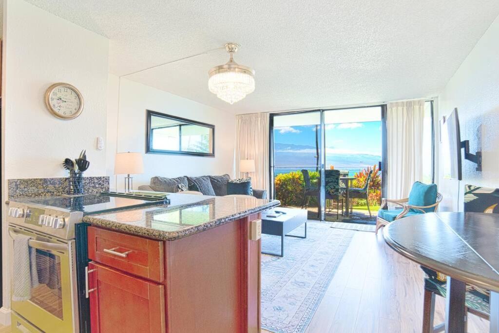 Wailuku Stunning Maui Direct Ocean Front On The Beach, Walk To Beach From Condo, Watch Turtles, Whales, Ac In All Rooms Ocean View Pool And Spa מראה חיצוני תמונה